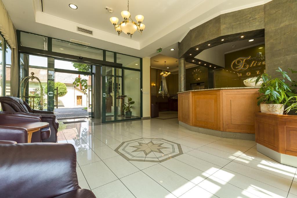 Hotel Elizabeth 4*